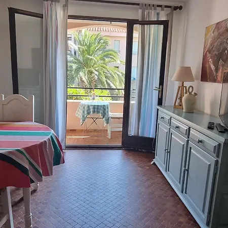 T2 Avec Terrasse Et Parking - Fr-1-309-533