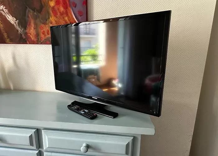 T2 Avec Terrasse Et Parking - Fr-1-309-533 *