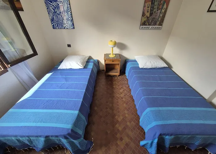 T2 Avec Terrasse Et Parking - Fr-1-309-533 *