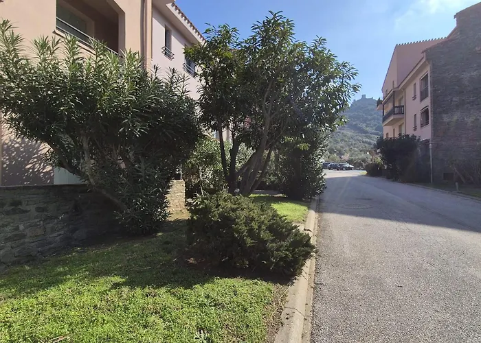 Appartamento T2 Avec Terrasse Et Parking - Fr-1-309-533